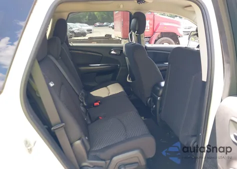 2013 Dodge Journey Sxt z USA, uszkodzony, nr VIN 3C4PDCBB7DT561193